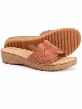 🎉LAST PIECE 🎉 Born Aleah Slide Sandals‎ - Leather